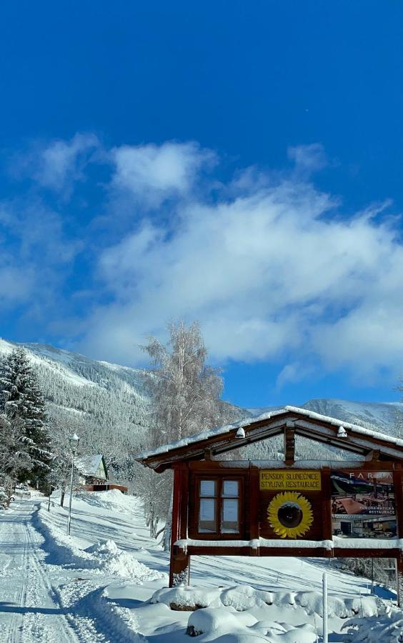 Penzión pre hostí Pension Slunecnice & Panorama Restaurace Farma Spindleruv Mlyn