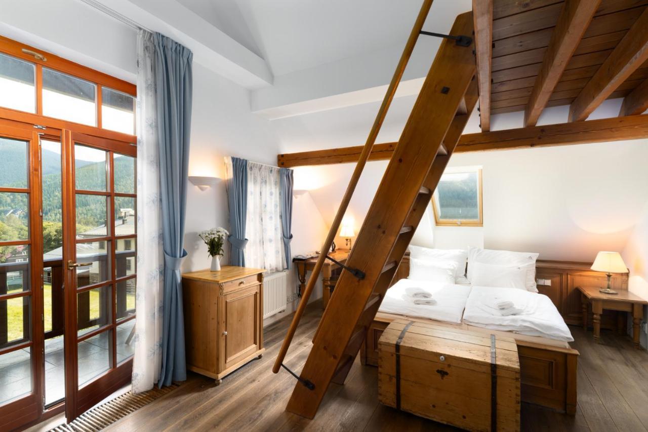Pension Slunecnice & Panorama Restaurace Farma 3*
