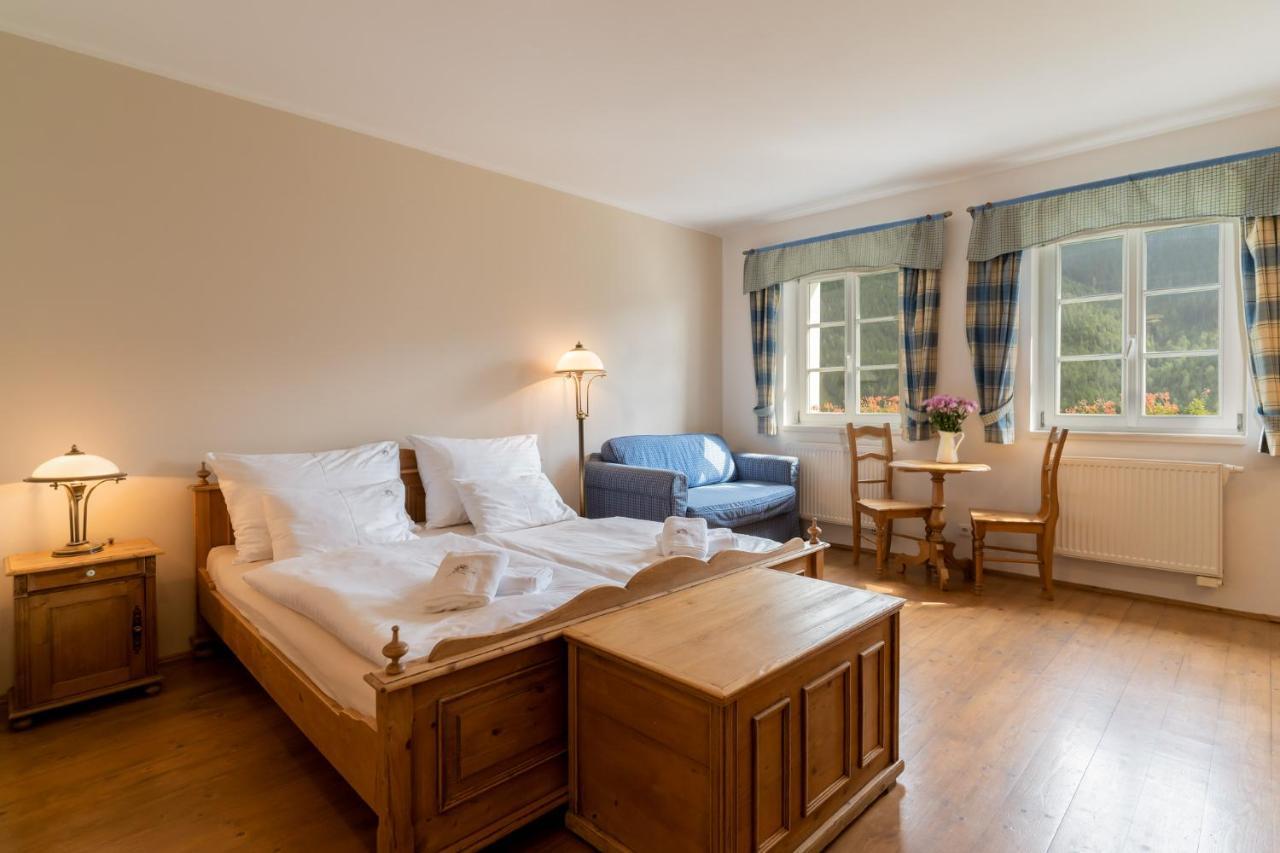 Slunecnice & Panorama Restaurace Farma Gasthof 3*