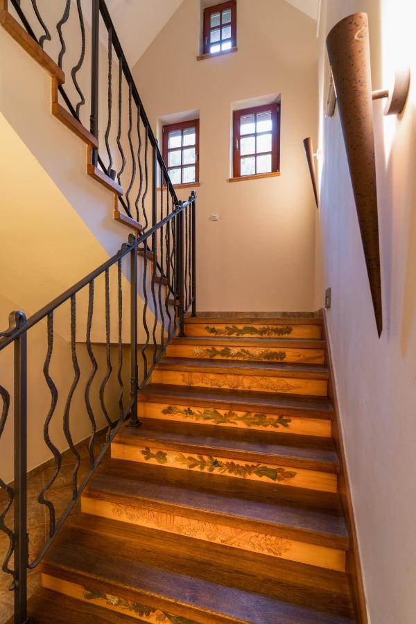 Gasthof Slunecnice & Panorama Restaurace Farma 3*