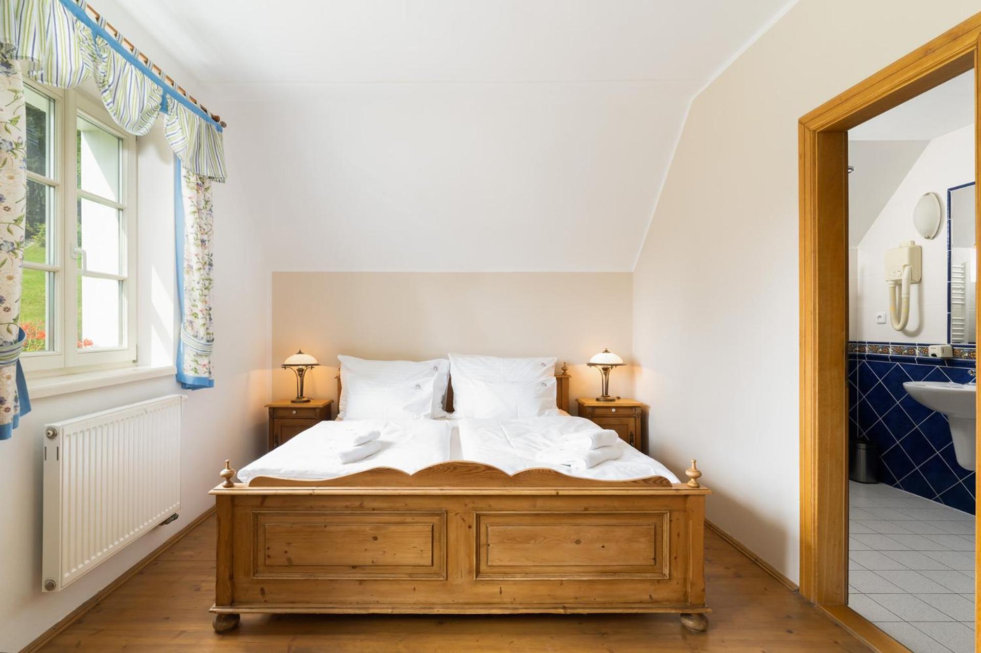 Gasthof Slunecnice & Panorama Restaurace Farma 3*