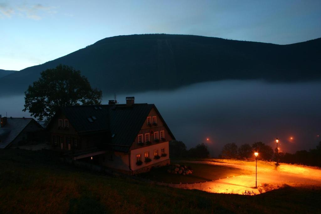 Pension Slunecnice & Panorama Restaurace Farma 3* Spindleruv Mlyn
