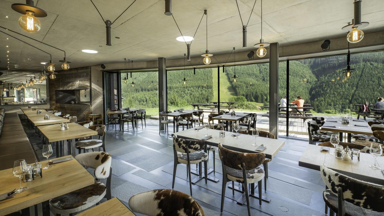 Pension Slunecnice & Panorama Restaurace Farma Penzión pre hostí 3*